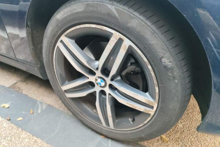 Used BMW 2 Series Active Tourer 2016 218i Sports Design Package Right Front Wheel Hub