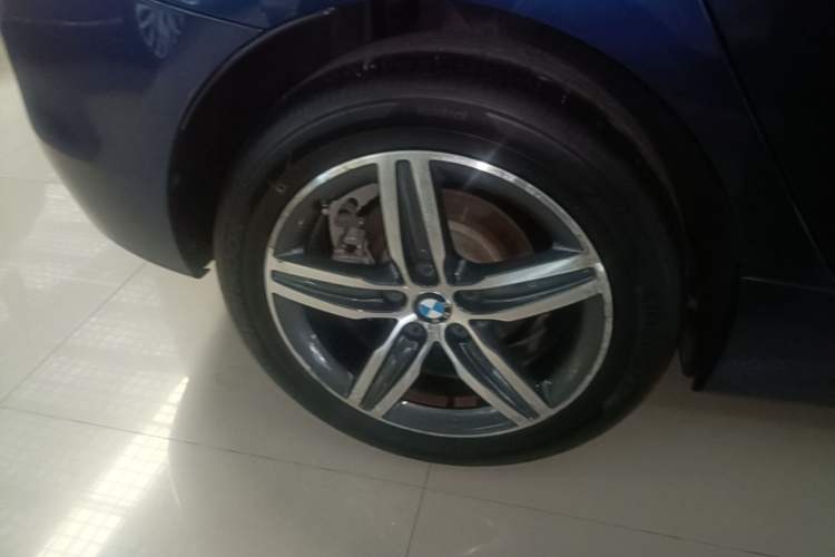 Used BMW 2 Series Active Tourer 2016 218i Sports Design Package Right Rear Wheel Hub