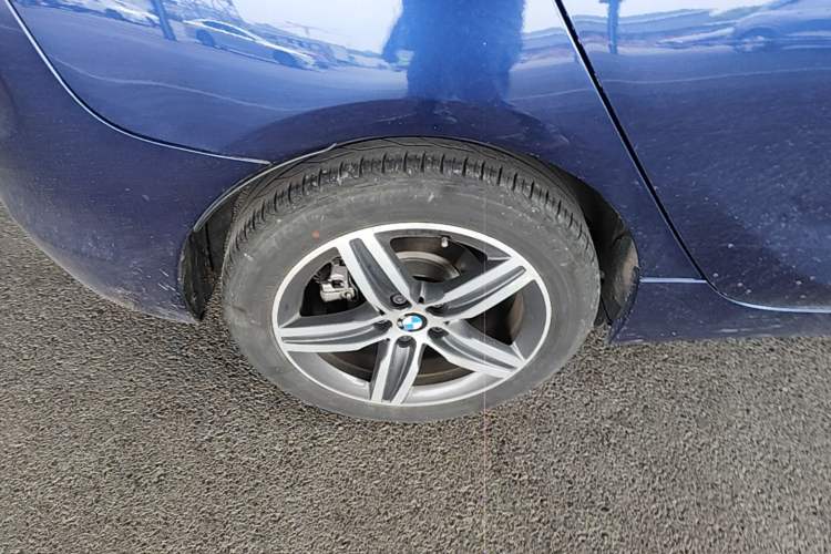 Used BMW 2 Series Active Tourer 2016 218i Sports Design Package Right Rear Wheel Hub