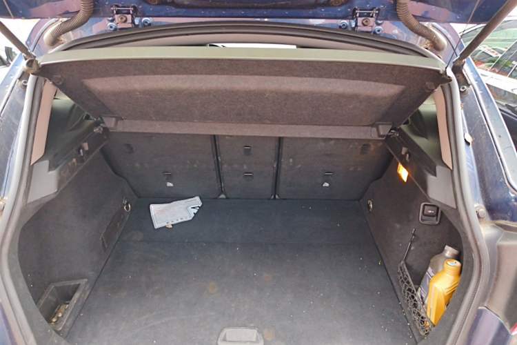 Used BMW 2 Series Active Tourer 2016 218i Sports Design Package Trunk