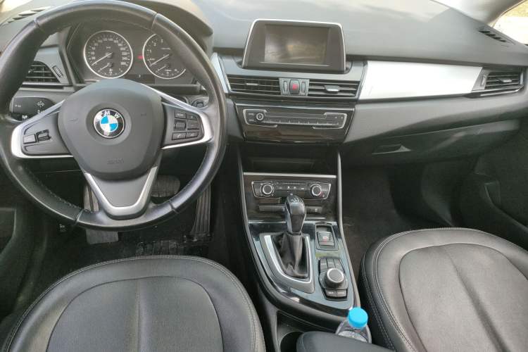 Used BMW 2 Series Active Tourer 2016 218i Fashion Model Center Console