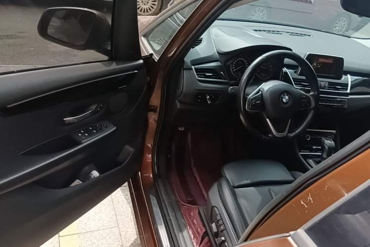 Used BMW 2 Series Active Tourer 2016 218i Sports Design Package Driver Seat