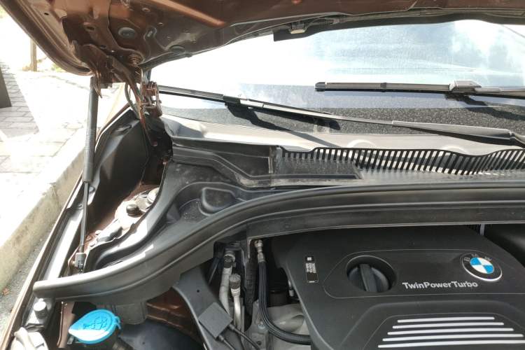 Used BMW 2 Series Active Tourer 2016 218i Fashion Model Engine Bay Right