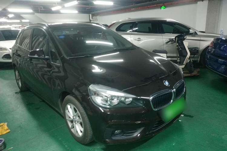 Used BMW 2 Series Active Tourer 2016 218i Fashion Model Front Right 45 Deg