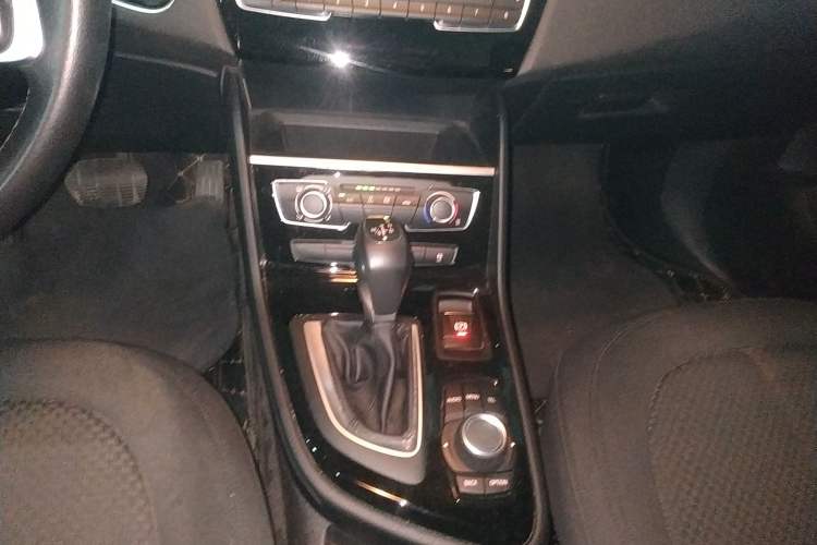 Used BMW 2 Series Active Tourer 2016 218i Fashion Model Gear Lever