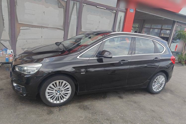 Used BMW 2 Series Active Tourer 2016 220i Luxury Design Package Left Side