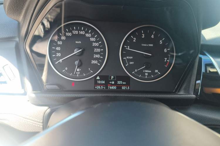 Used BMW 2 Series Active Tourer 2016 218i Sports Design Package Odometer Close Up