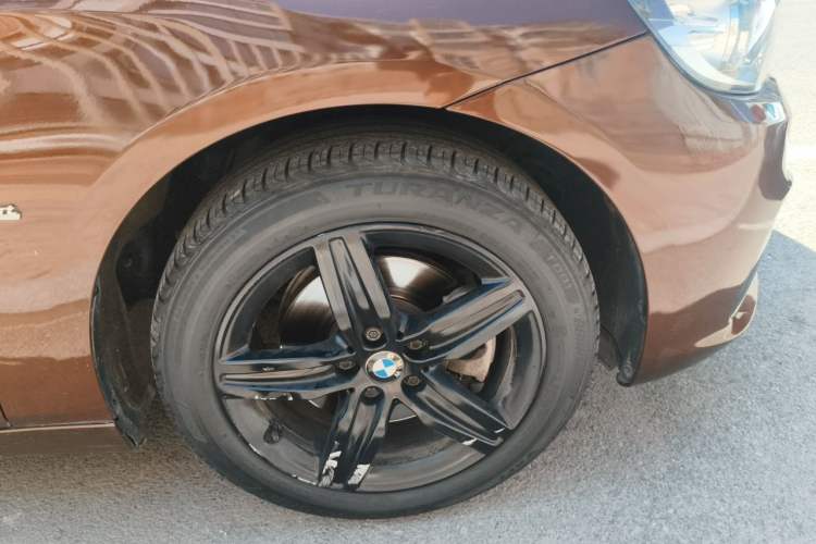 Used BMW 2 Series Active Tourer 2016 218i Sports Design Package Right Front Wheel Hub