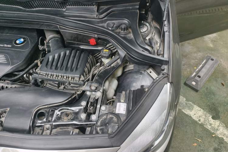 Used BMW 2 Series Active Tourer 2016 218i Fashion Model Engine Bay Left