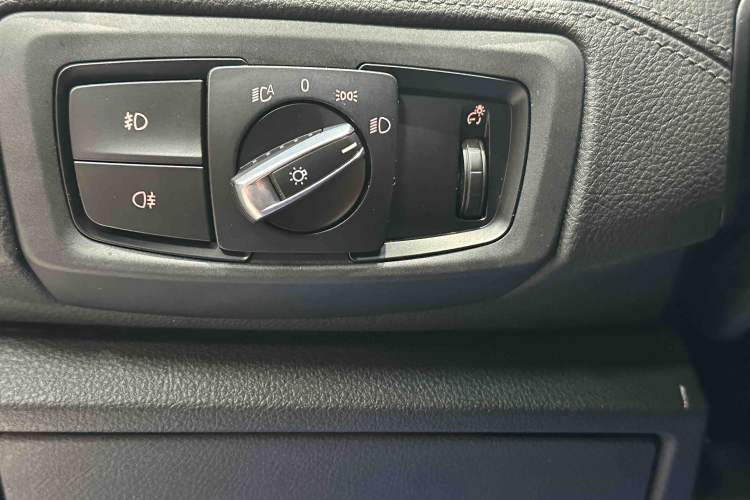 Used BMW 2 Series Active Tourer 2016 218i Sports Design Package Interior 6