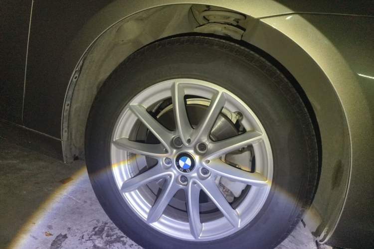 Used BMW 2 Series Active Tourer 2016 218i Fashion Model Right Front Wheel Hub