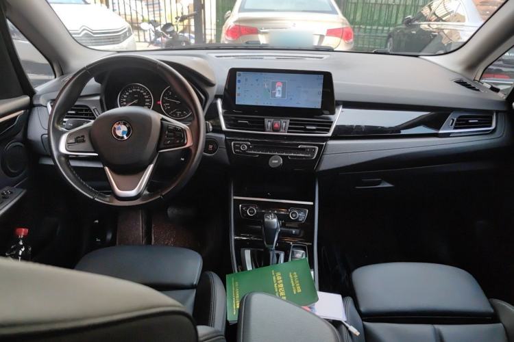 Used BMW 2 Series Active Tourer 2016 218i Sports Design Package Center Console
