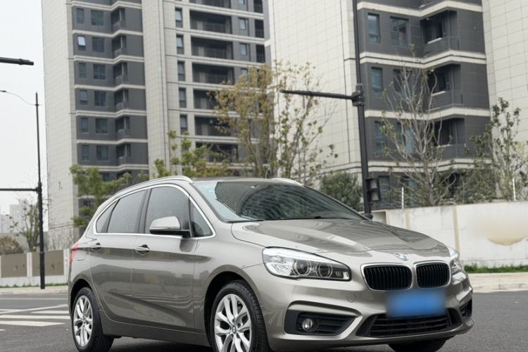 Used BMW 2 Series Active Tourer 2016 220i Luxury Edition Exterior 4