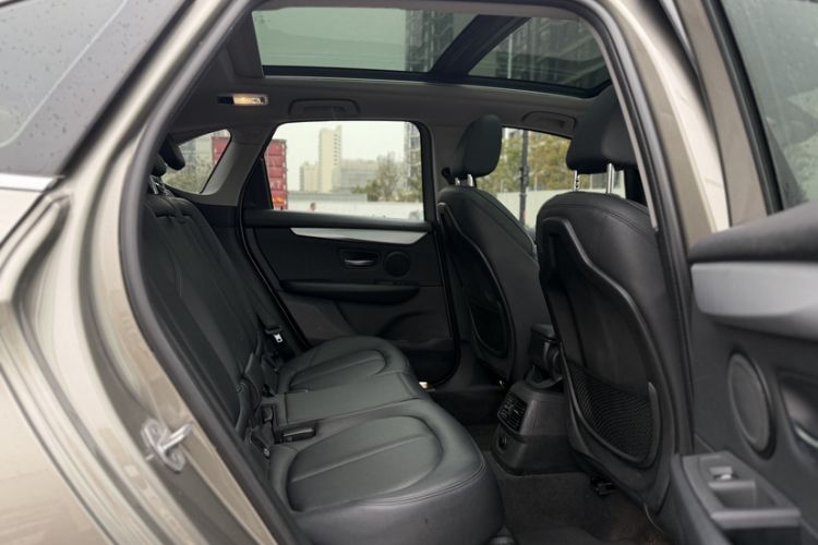 Used BMW 2 Series Active Tourer 2016 220i Luxury Edition Interior 5