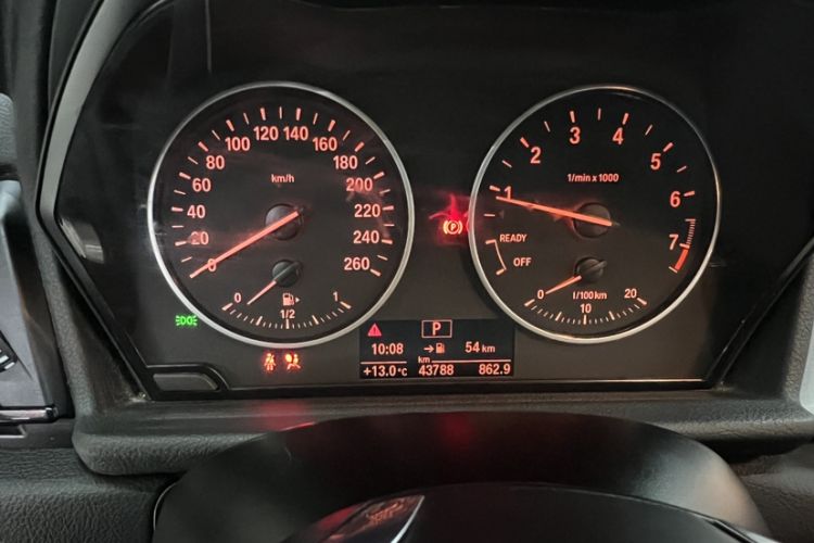 Used BMW 2 Series Active Tourer 2016 218i Fashion Model Odometer Close Up