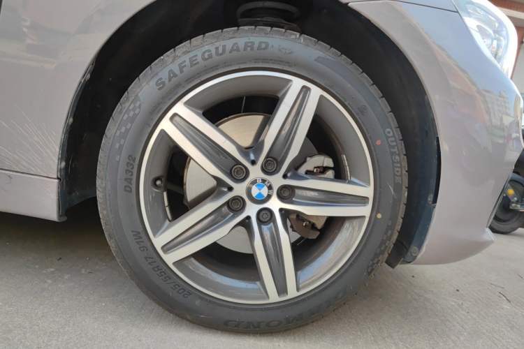 Used BMW 2 Series Active Tourer 2016 218i Sports Design Package Right Front Wheel Hub