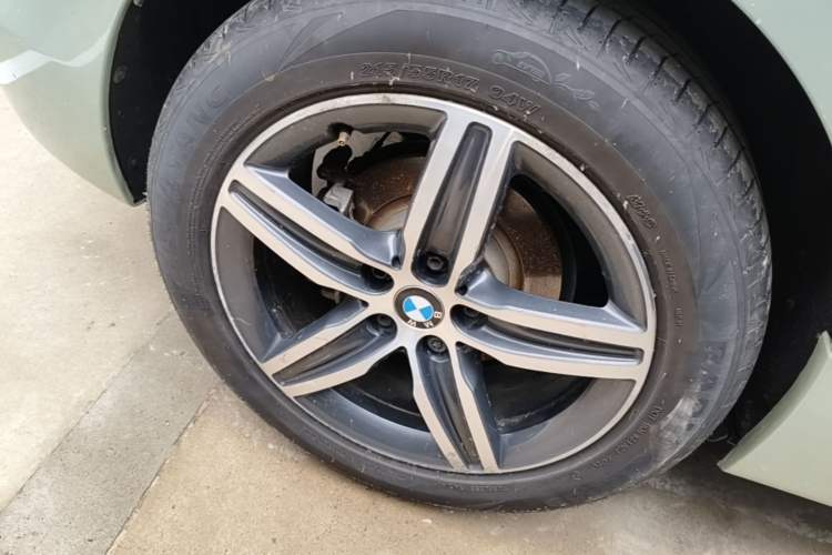Used BMW 2 Series Active Tourer 2016 218i Sports Design Package Right Rear Wheel Hub