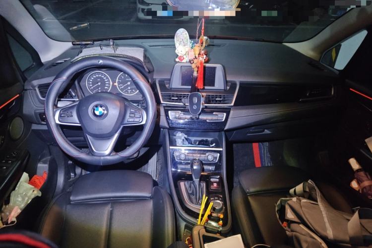 Used BMW 2 Series Active Tourer 2016 218i Sports Design Package Center Console