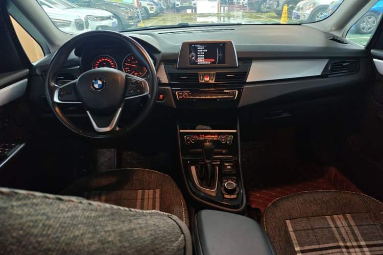 Used BMW 2 Series Active Tourer 2016 218i Leading Model Center Console
