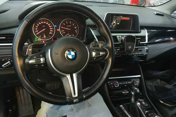 Used BMW 2 Series Active Tourer 2016 218i Sports Design Package Center Console