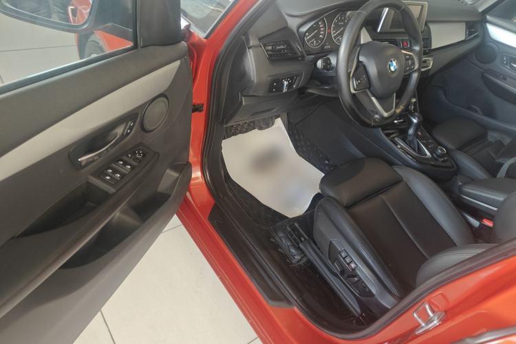 Used BMW 2 Series Active Tourer 2016 220i Luxury Edition Driver Seat