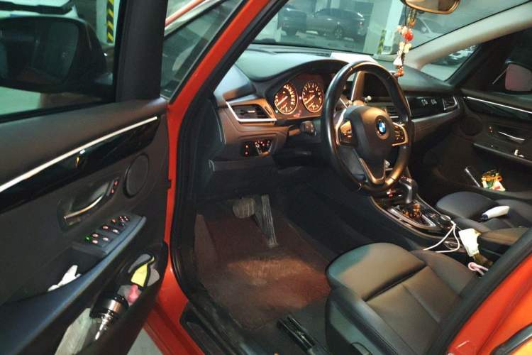 Used BMW 2 Series Active Tourer 2016 218i Sports Design Package Driver Seat