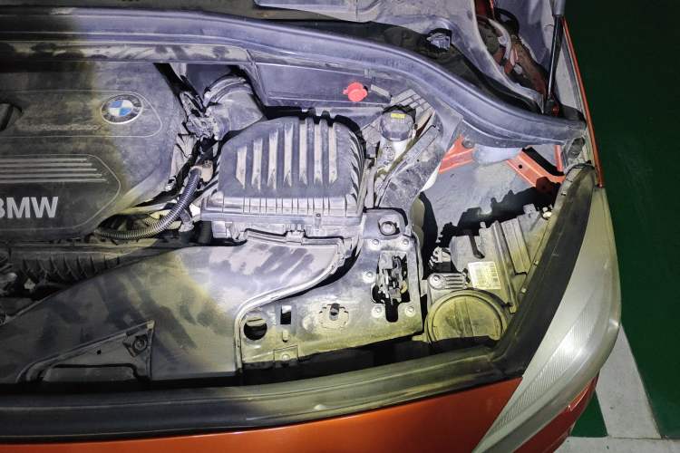 Used BMW 2 Series Active Tourer 2016 218i Sports Design Package Engine Bay Left