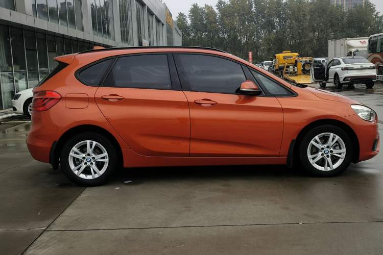 Used BMW 2 Series Active Tourer 2016 218i Leading Model Exterior 3