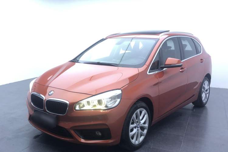 Used BMW 2 Series Active Tourer 2016 220i Luxury Edition Exterior 4
