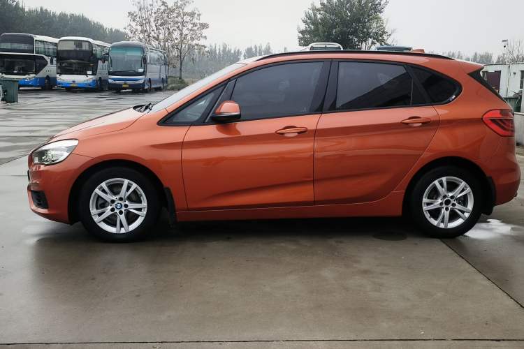 Used BMW 2 Series Active Tourer 2016 218i Leading Model Exterior 4