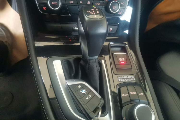 Used BMW 2 Series Active Tourer 2016 218i Sports Design Package Gear Lever