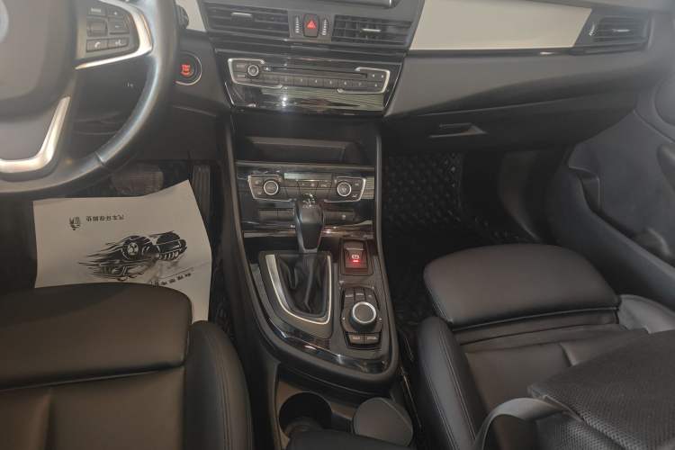 Used BMW 2 Series Active Tourer 2016 220i Luxury Edition Gear Lever