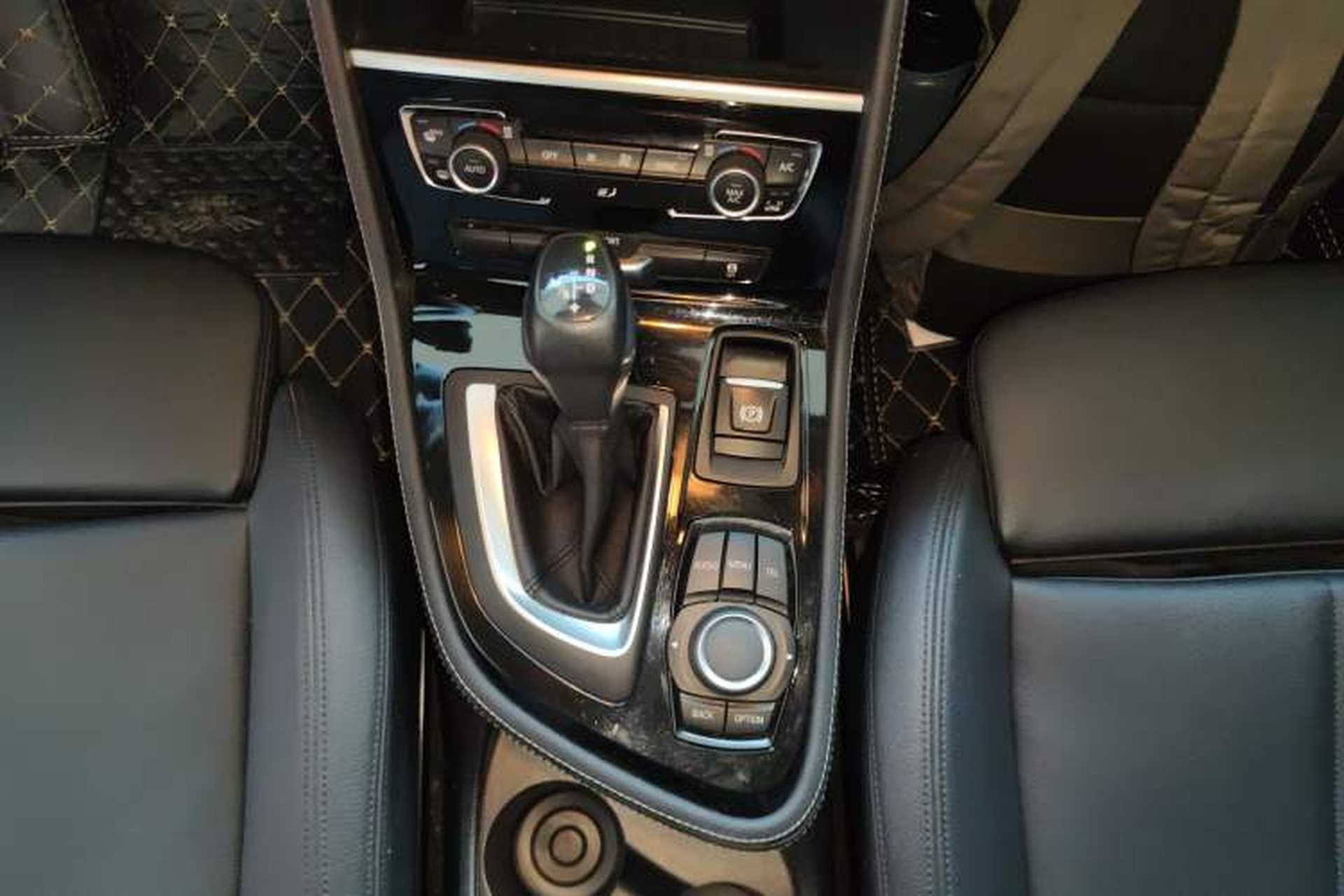 Used BMW 2 Series Active Tourer 2016 218i Sports Design Package Gear Lever