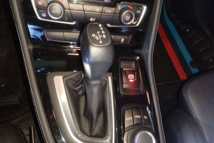 Used BMW 2 Series Active Tourer 2016 218i Sports Design Package Gear Lever