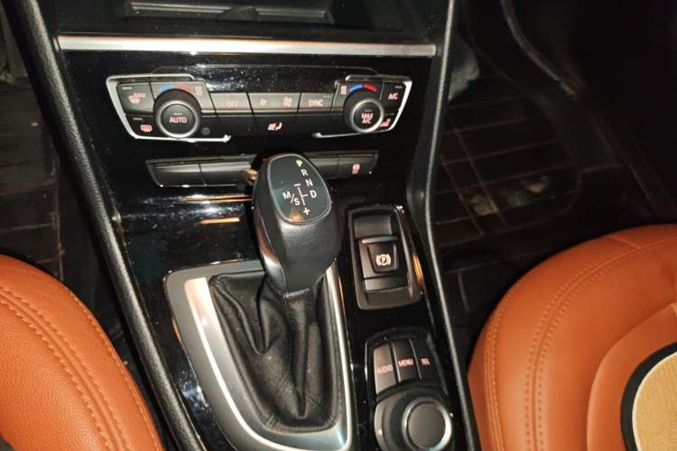 Used BMW 2 Series Active Tourer 2016 218i Leading Model Gear Lever