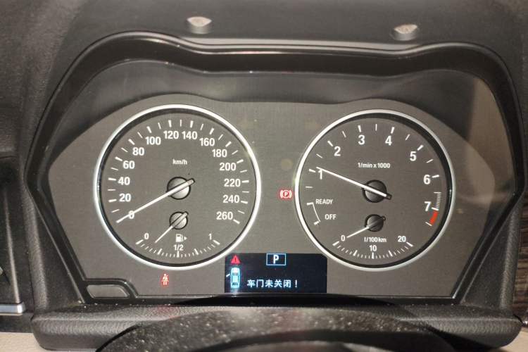 Used BMW 2 Series Active Tourer 2016 220i Luxury Design Package Instrument Cluster