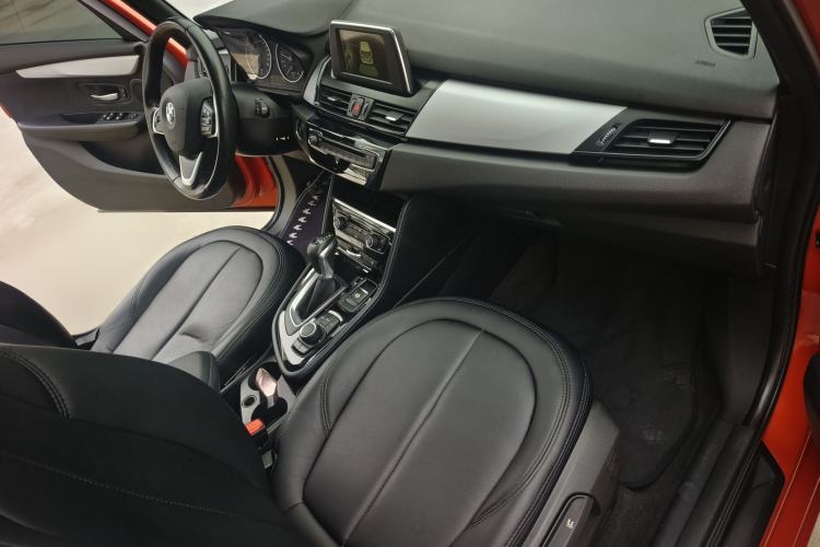 Used BMW 2 Series Active Tourer 2016 218i Leading Model Interior 4