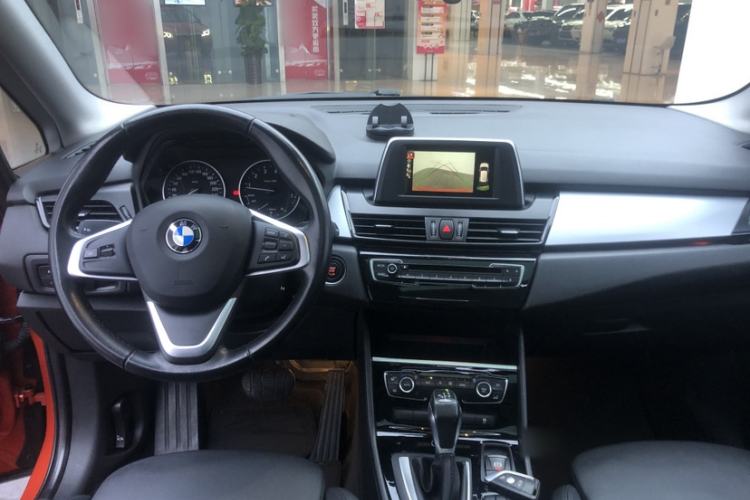Used BMW 2 Series Active Tourer 2016 220i Luxury Edition Interior 5