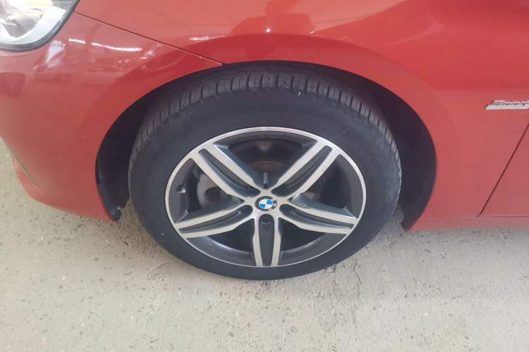Used BMW 2 Series Active Tourer 2016 218i Sports Design Package Left Front Wheel Hub