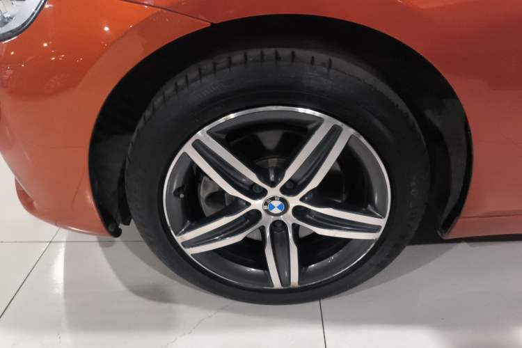 Used BMW 2 Series Active Tourer 2016 218i Sports Design Package Left Front Wheel Hub