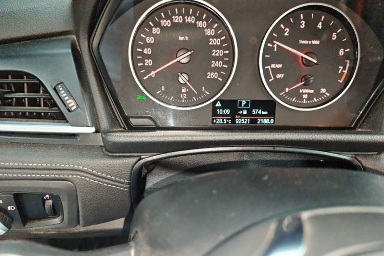 Used BMW 2 Series Active Tourer 2016 218i Sports Design Package Odometer Close Up