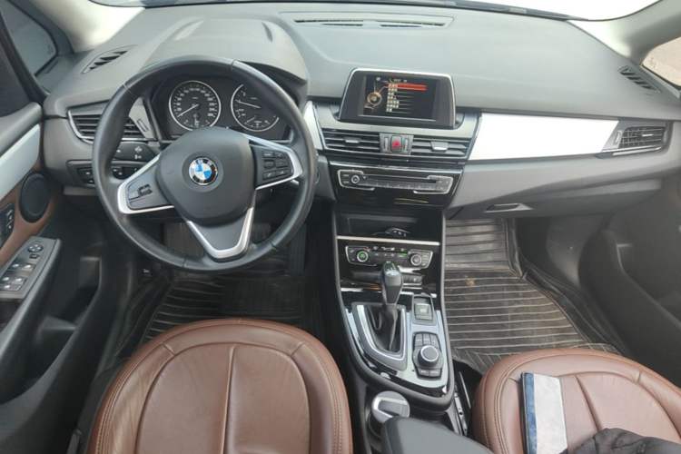 Used BMW 2 Series Active Tourer 2016 218i Leading Model Center Console