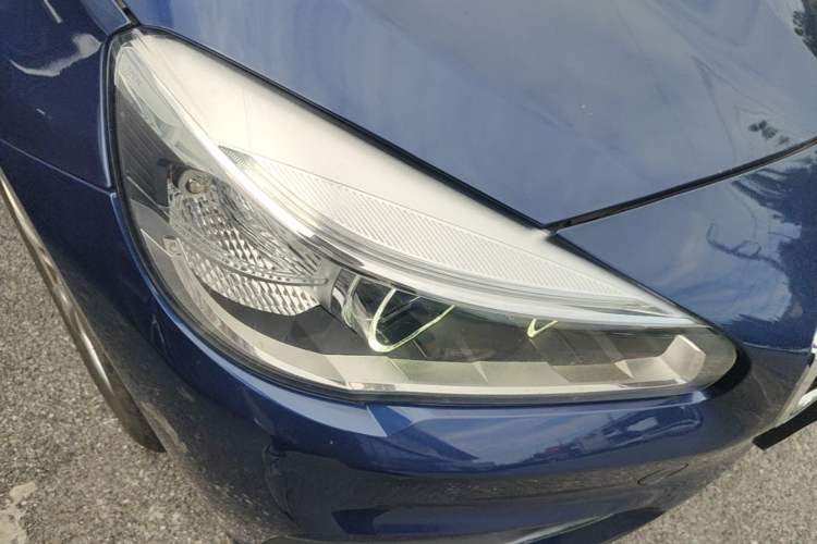 Used BMW 2 Series Active Tourer 2016 218i Leading Model Right Front Headlight