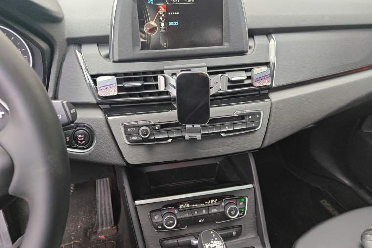 Used BMW 2 Series Active Tourer 2016 220i Luxury Edition Audio And AC Panel