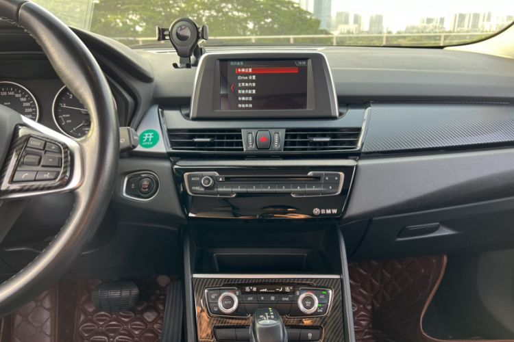 Used BMW 2 Series Active Tourer 2016 220i Luxury Edition Audio And AC Panel