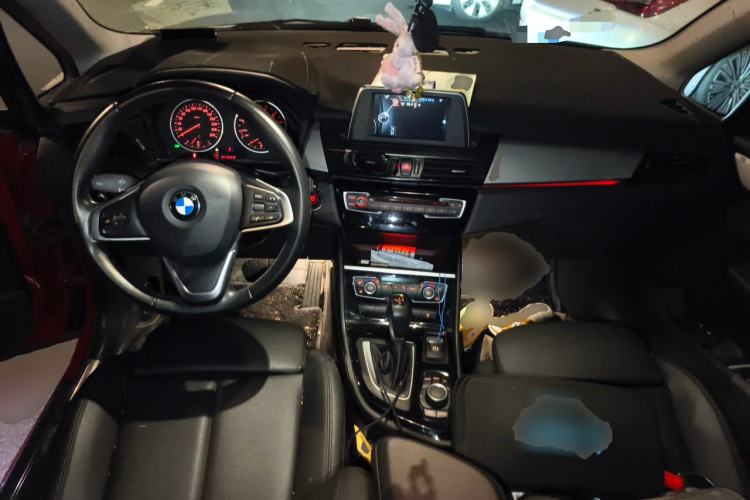 Used BMW 2 Series Active Tourer 2016 220i Luxury Edition Center Console