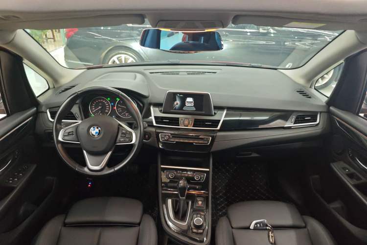 Used BMW 2 Series Active Tourer 2016 218i Sports Design Package Center Console