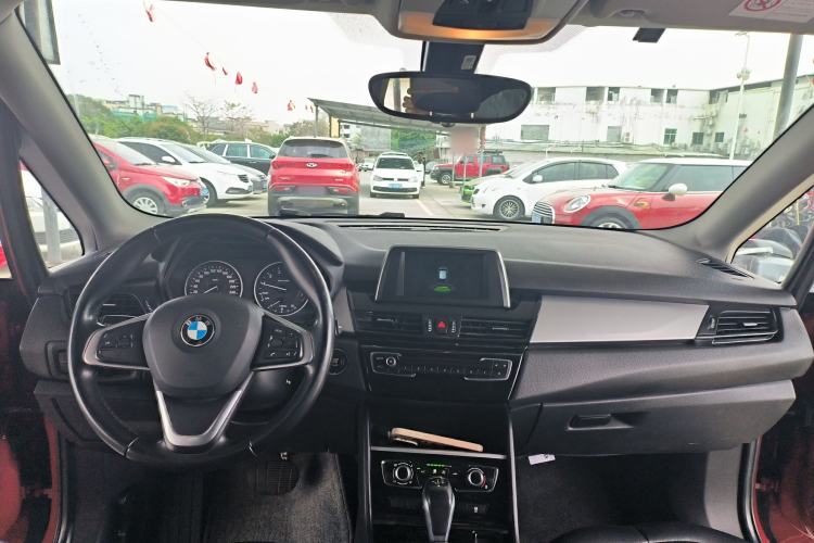 Used BMW 2 Series Active Tourer 2016 218i Fashion Model Center Console