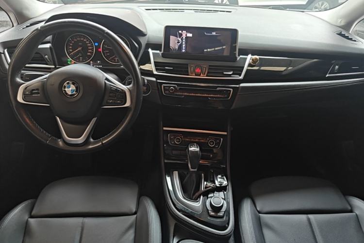 Used BMW 2 Series Active Tourer 2016 218i Sports Design Package Center Console