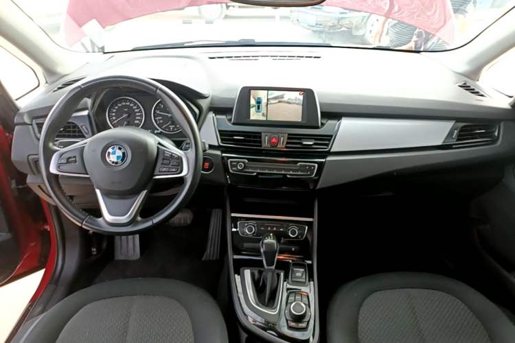 Used BMW 2 Series Active Tourer 2016 218i Fashion Model Center Console